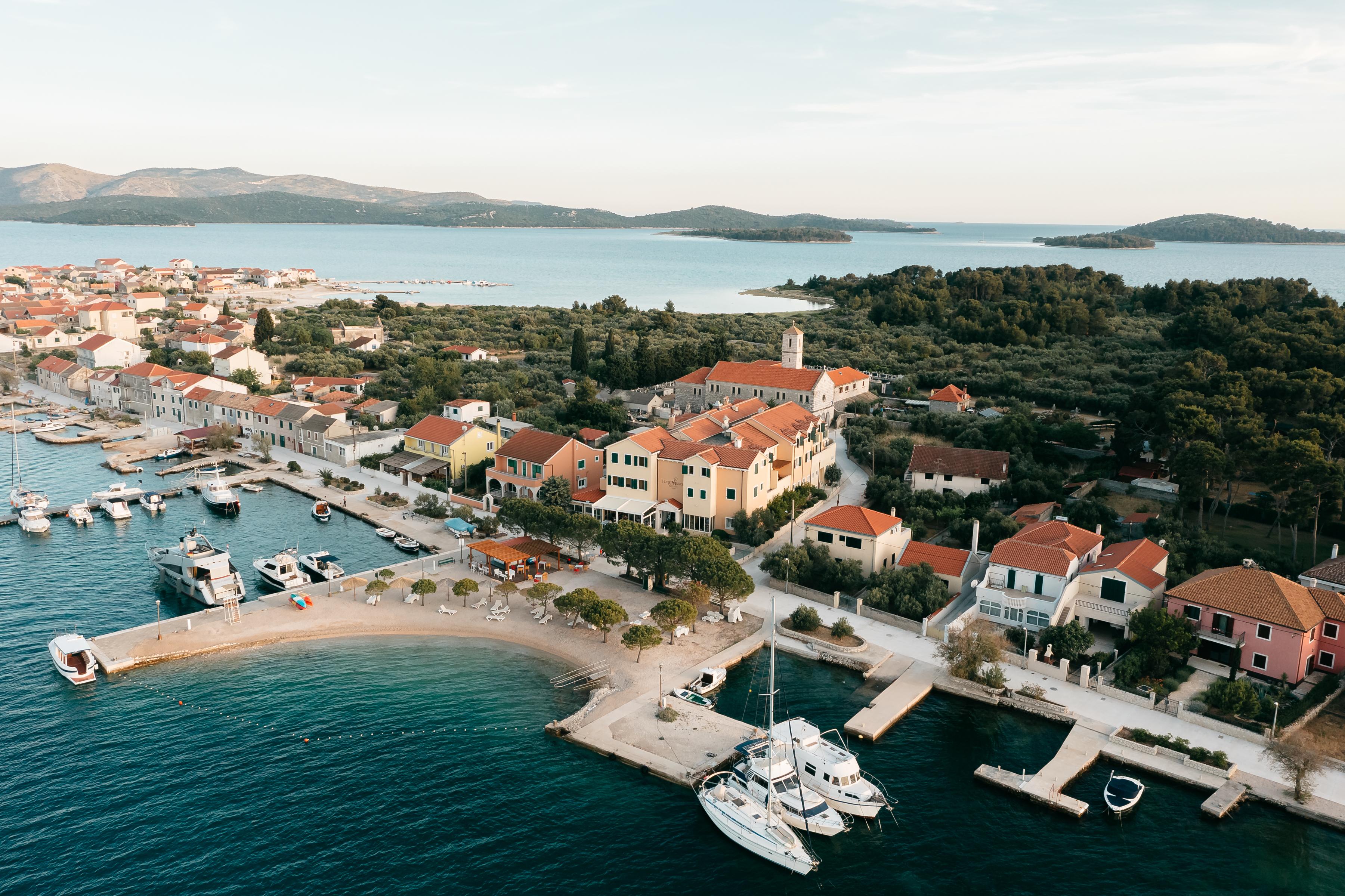 Hotel Spongiola Krapanj Esterno foto